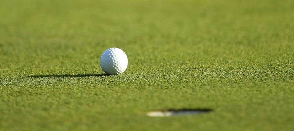 Der Backspin sorgt dafür, dass der Ball auf dem Grün liegen bleibt. (Foto: Getty)