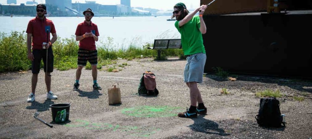 Golf spielen, wo es keine Abschläge, Fairways oder Grüns gibt? Crossgolf lautet die Löung! (Foto: European Urban Golf Cup)