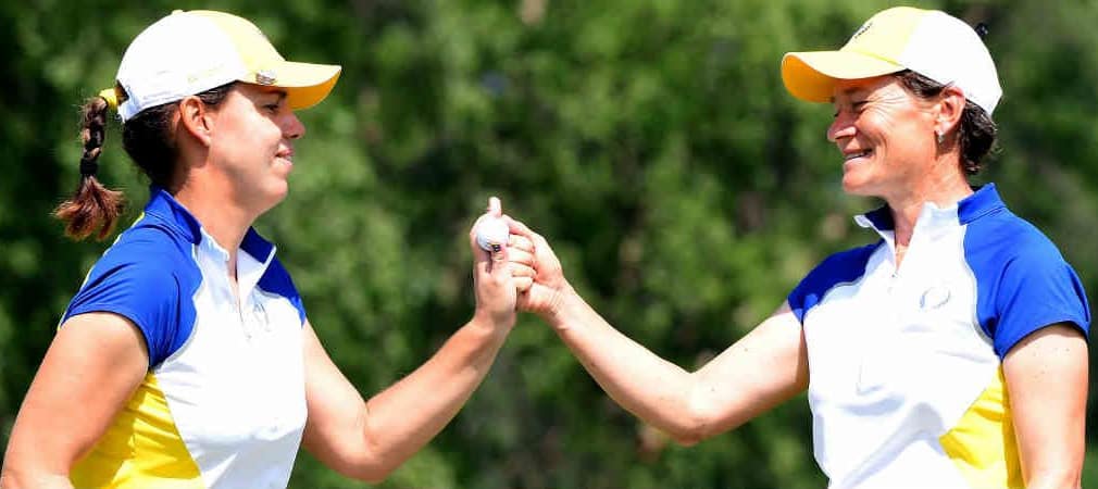Karin Icher und Catriona Matthew holen den ersten Punkt für Europa beim Solheim Cup 2017. (Foto: Getty)