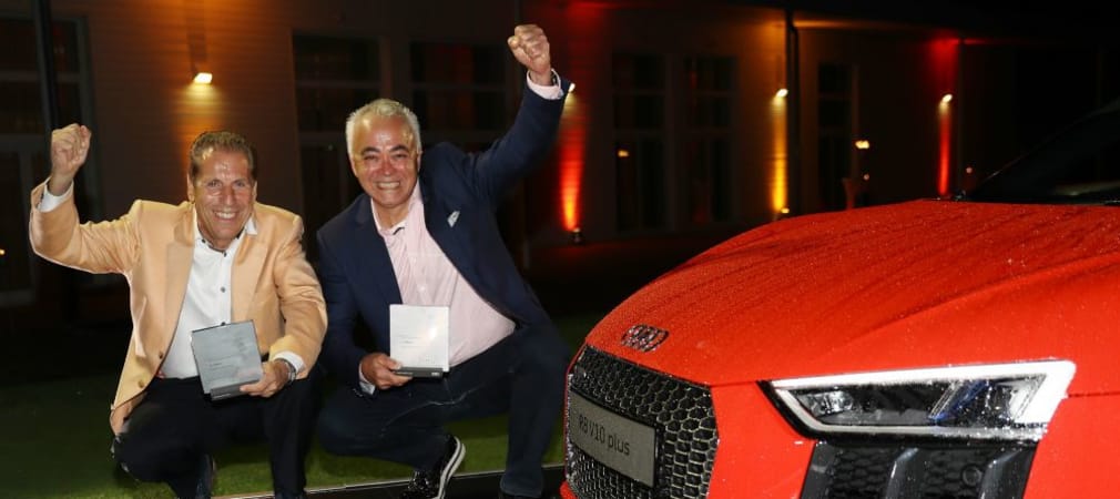 Peter Hünnighausen vom Golfclub Salzgitter und Ridvan Abay vom Golfclub Laineck-Bayreuth gewinnen das Finale 2 mit 47 Netto Punkten. (Foto: AUDI AG / Sammy Minkoff)