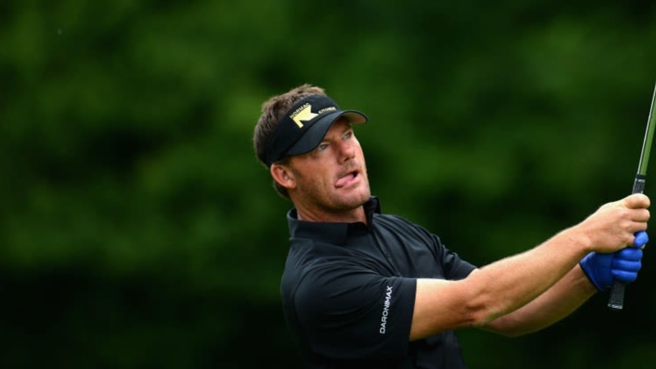 Starker Auftakt in die erste Runde der Indonesia Open von Alex Cejka. Dann wirft ihn jedoch ein Doppelbogey zurück