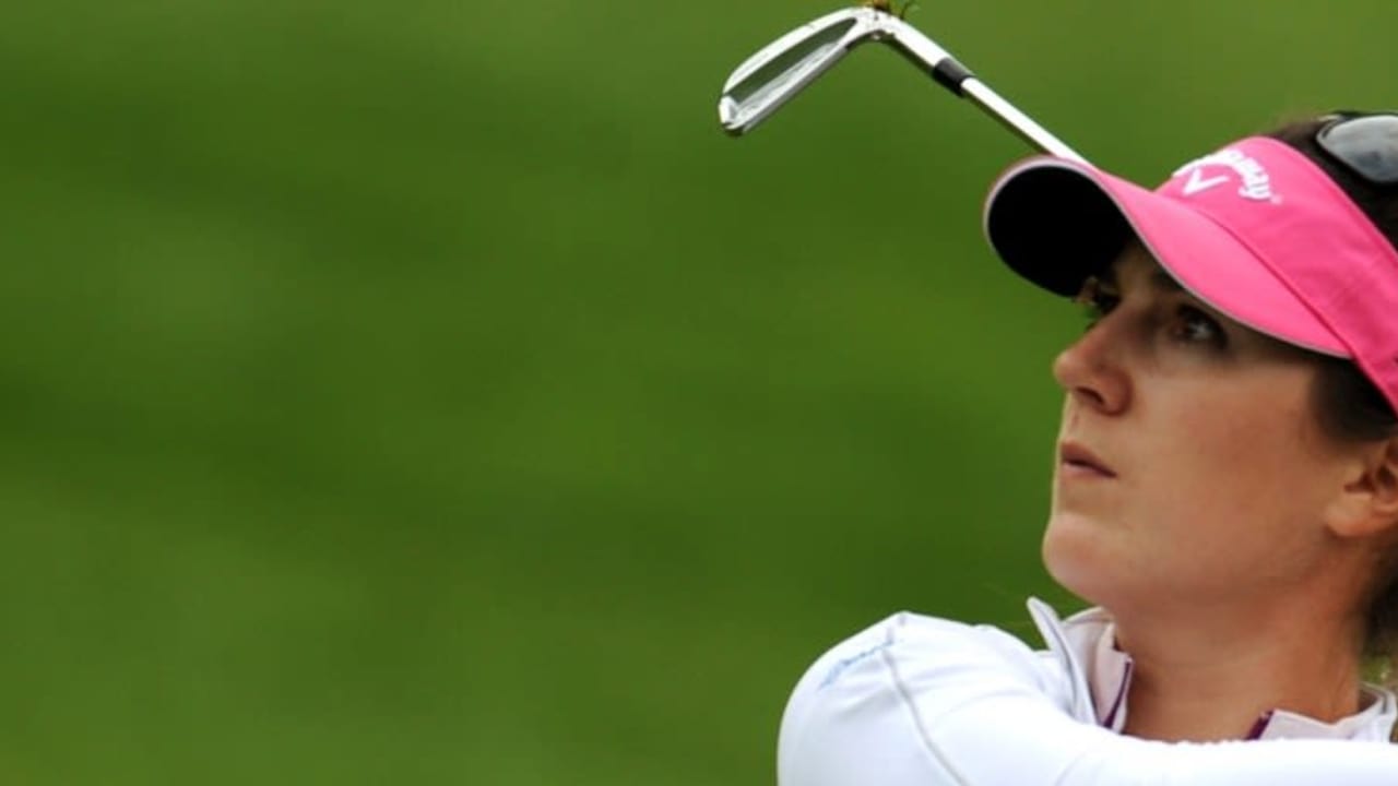 Sandra Gal schlägt zur Zeit bei der Lorena Ochoa Invitational ab.