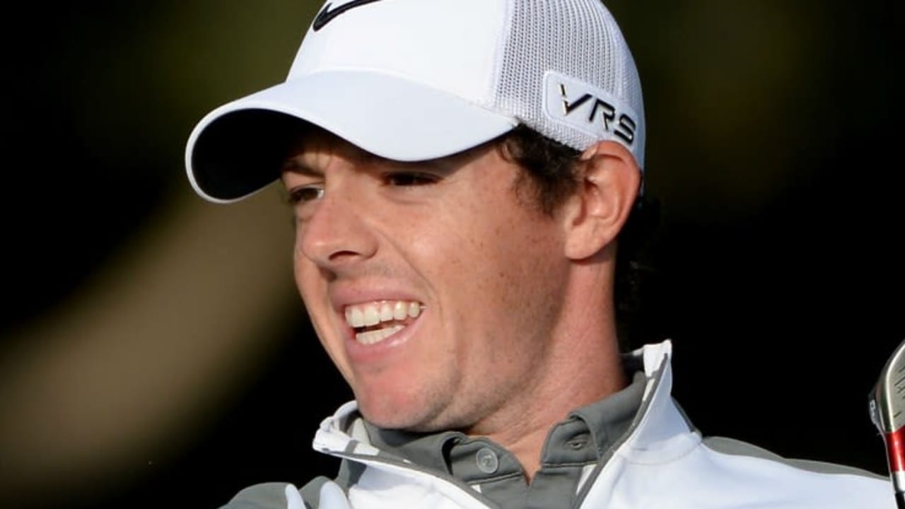Rory McIlroy spielte zum Auftakt der Omega Dubai Desert Classic in einem Flight mit Tiger Woods und brachte an der Seite des Weltranglistenersten eine 63er Runde ins Clubhaus