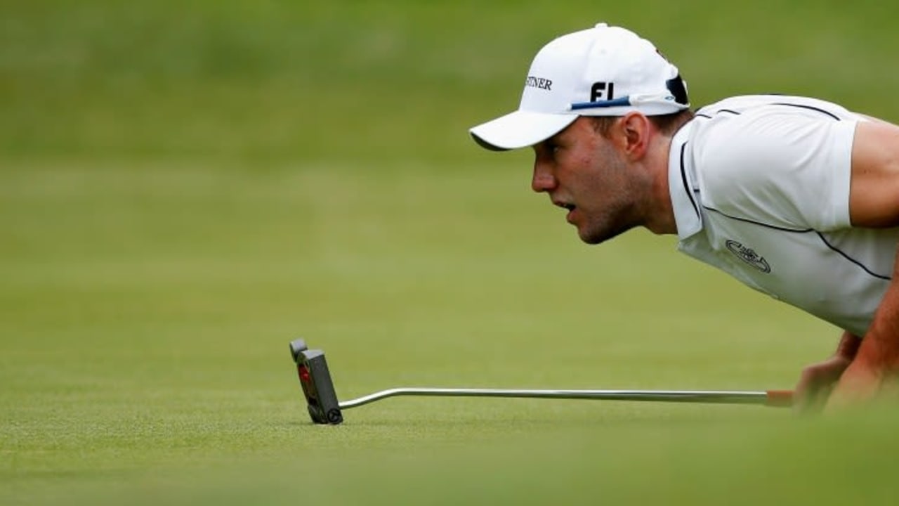 Die Perspektive täuscht leider nicht! Nach seiner zweiten durchwachsenen Runde muss Maximilian Kieffer um den Cut bei der Africa Open fürchten