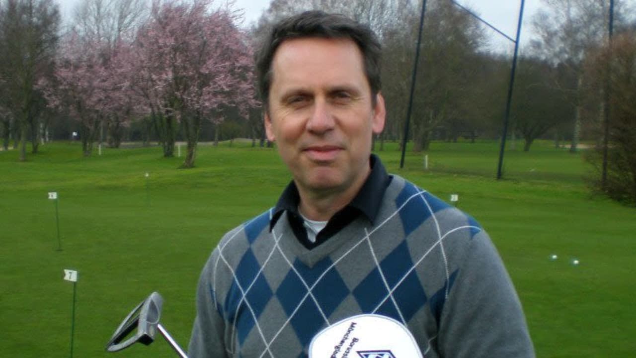 Golf Post Autor Michael F. Basche traf Arne Gebhardt in Hamburg und sprach mit ihm über das große Ziel European Senior Tour
