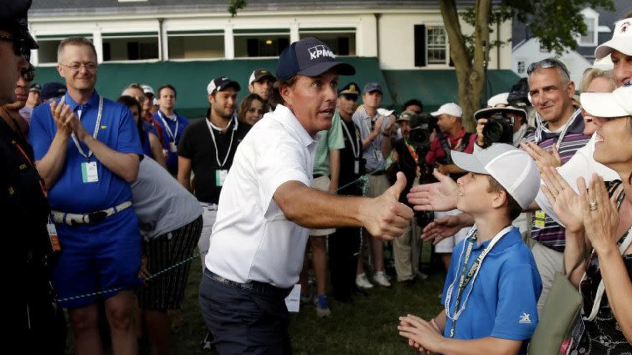 Phil Mickelsons Ausrüster verlost in einem Gewinnspiel die Siegprämie des Amerikaners bei der kommenden US Open. (Foto: Getty)