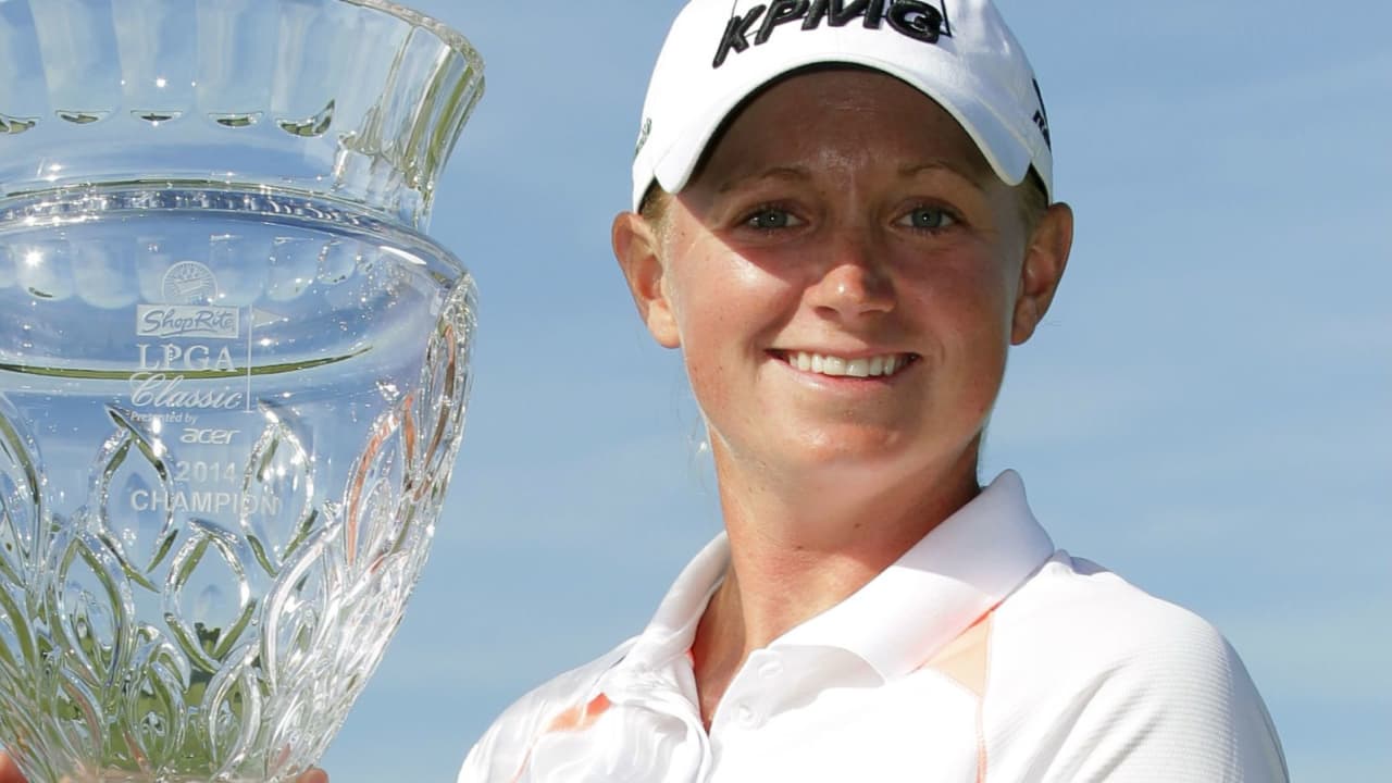 Stacy Lewis sicherte sich bei der ShopRite LPGA Classic den zweiten Saisonsieg und den Sprung an die Spitze der Weltrangliste.