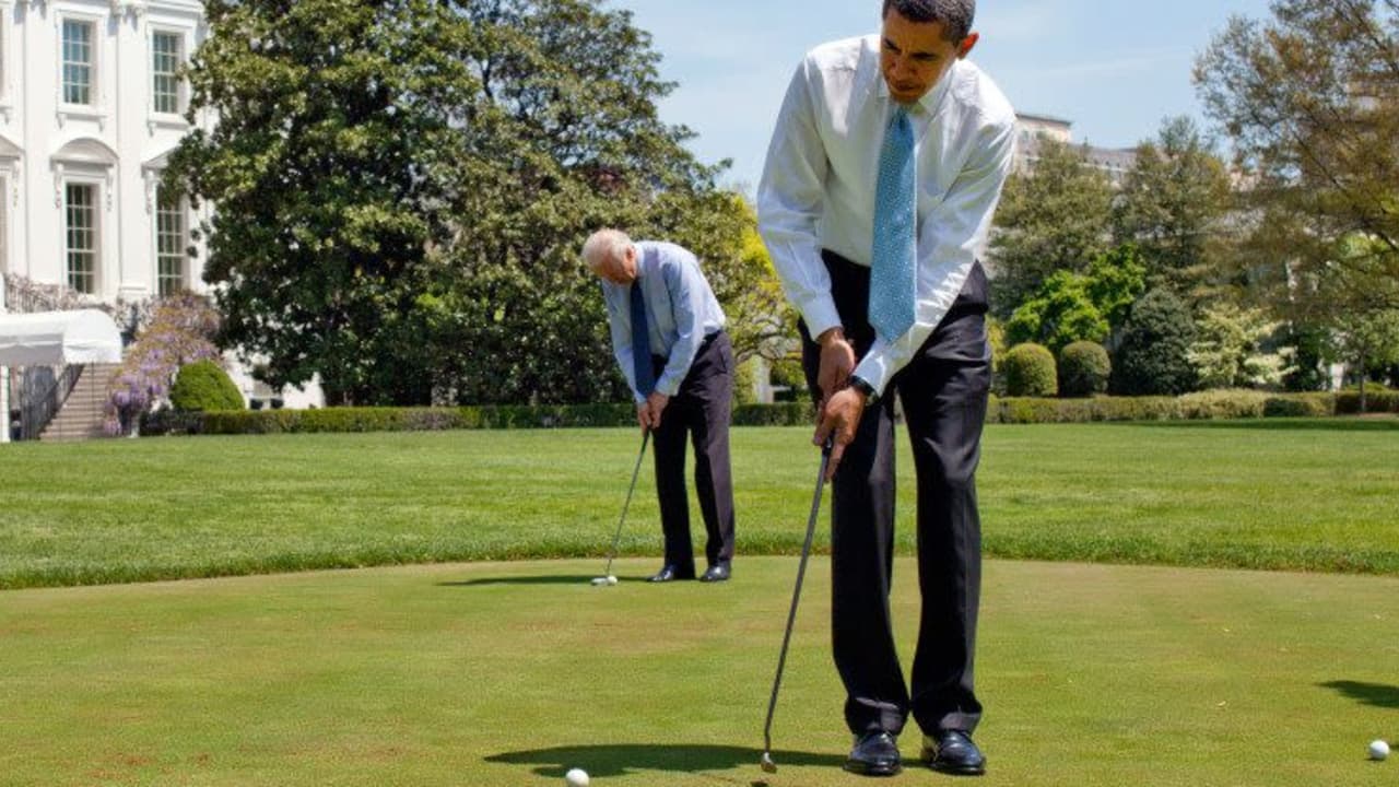 Er will doch nur spielen - Barack Obama wird seine Golf-Leidenschaft regelmäßig zum Verhängnis. (Foto: Getty)
