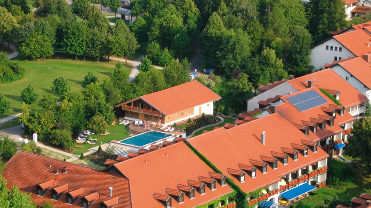 Das Hotel Drei Quellen Therme liegt im bayrischen Bad Griesbach. (Foto: Hotel Drei Quellen Therme)