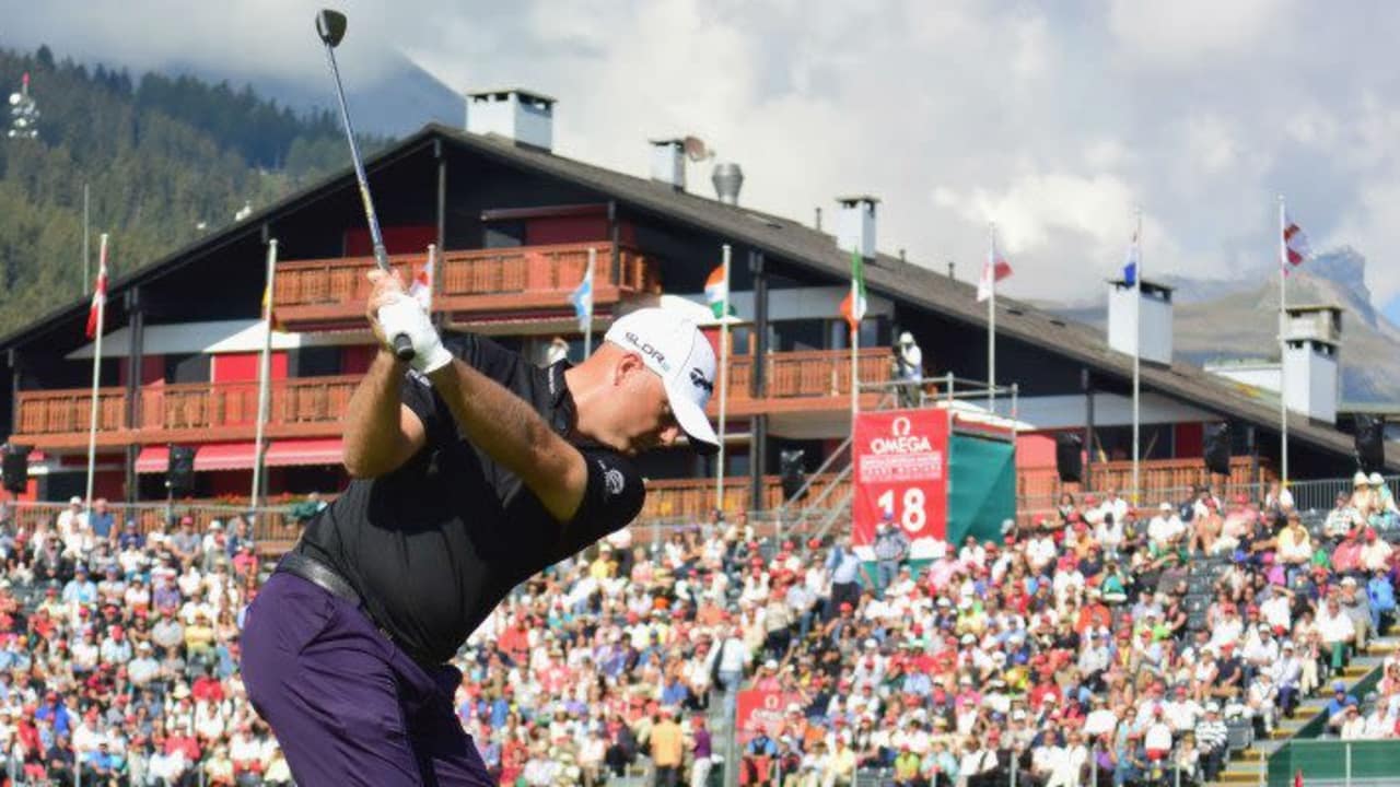 Greame Storm gelingt am Moving Day in der Schweiz ein hole-in-one und spielt sich damit an die Spitze des Feldes.(Foto: Getty)
