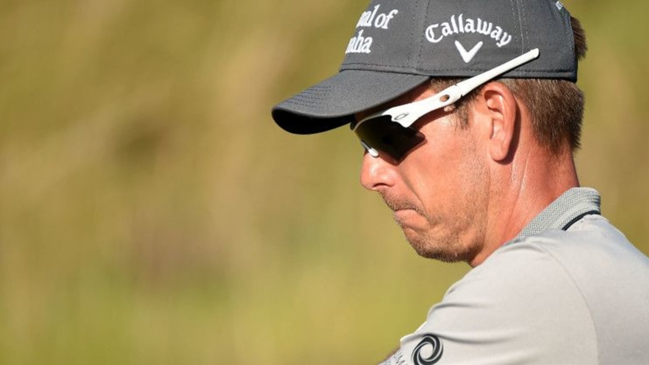 Henrik Stenson fiel bei der US Open in der zweiten Runde nach zu vielen Putts zurück.