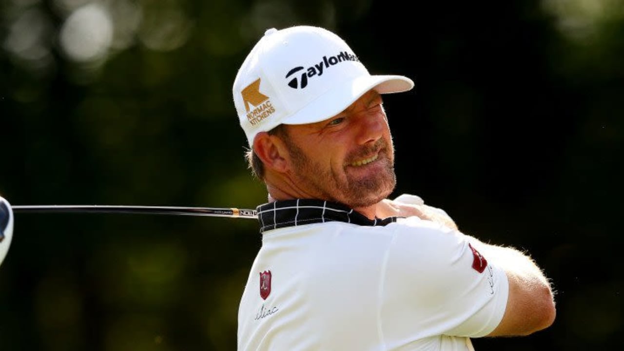 Das hätte auch schlechter ausgehen können: Alex Cejka spielt sich mit drei Birdies auf den letzten drei Löchern auf Even Par zurück. (Foto: Getty)