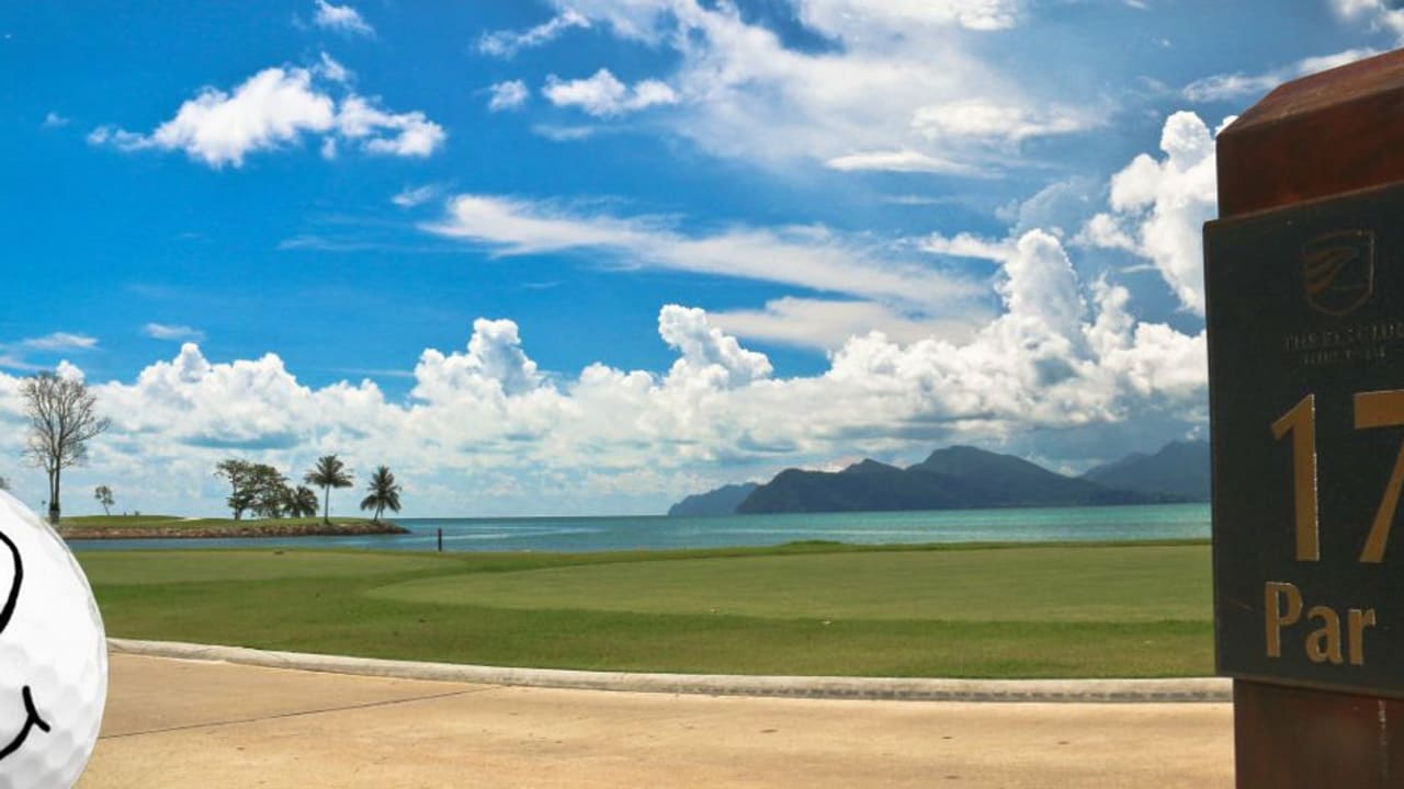 BoB vor einer der schönsten Golfkulissen der Welt im The Els Club Teluk Datai in Malaysia.
