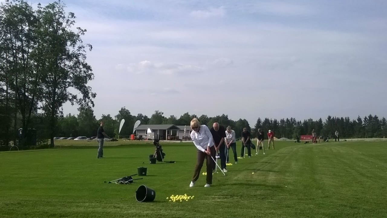 Das Bauvorhaben geht voran: Die Driving Range kann mittlerweile schon genutzt werden (Foto: www.golfcity-crowdinvesting.de)
