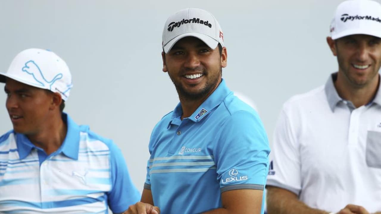 Jason Day lacht von der Spitze des Leaderboards bei der PGA Championship. (Foto: Getty)