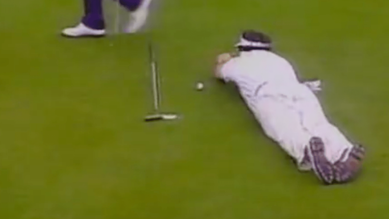 Mike Clayton Putt