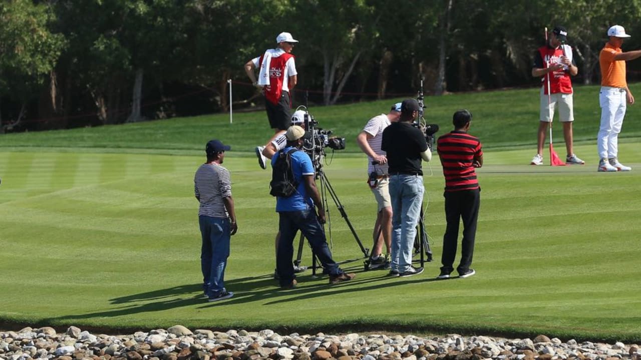 Rickie Fowler in Abu Dhabi: Susanne Claßen hat ihn und seinen Flight am Samstag mit dem Carryboard begleitet. (Foto: Getty)