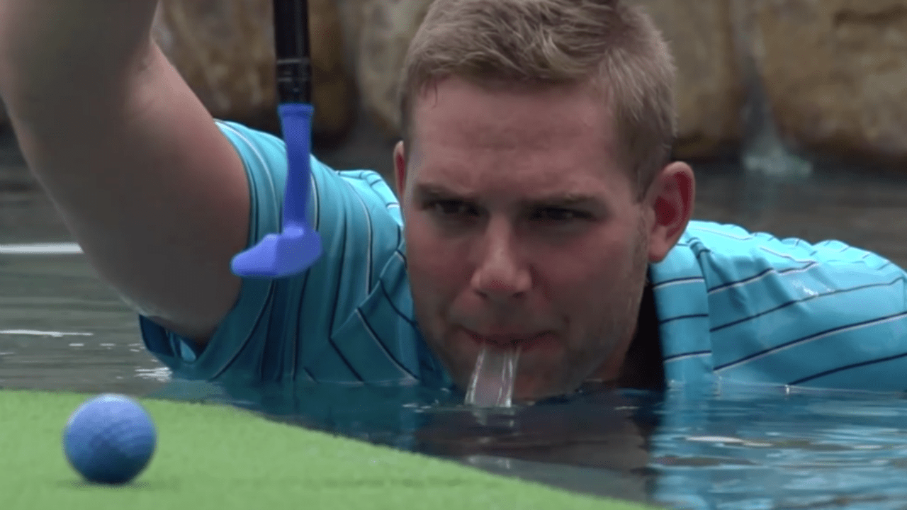 Dude Perfect beim Plastic Battle. (Foto: Youtube)