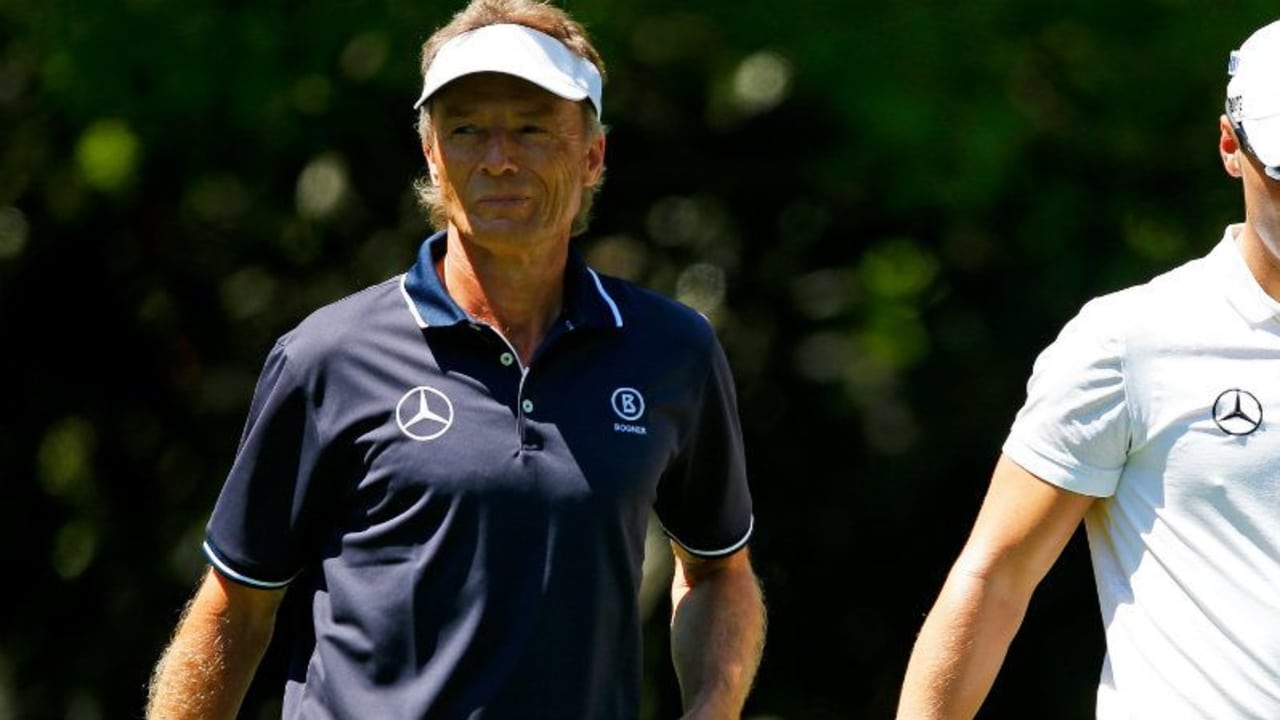 Martin Kaymer und Bernhard Langer spielten noch beim Par-3-Contest zusammen. Jetzt trennen sie Welten. (Foto: Getty)