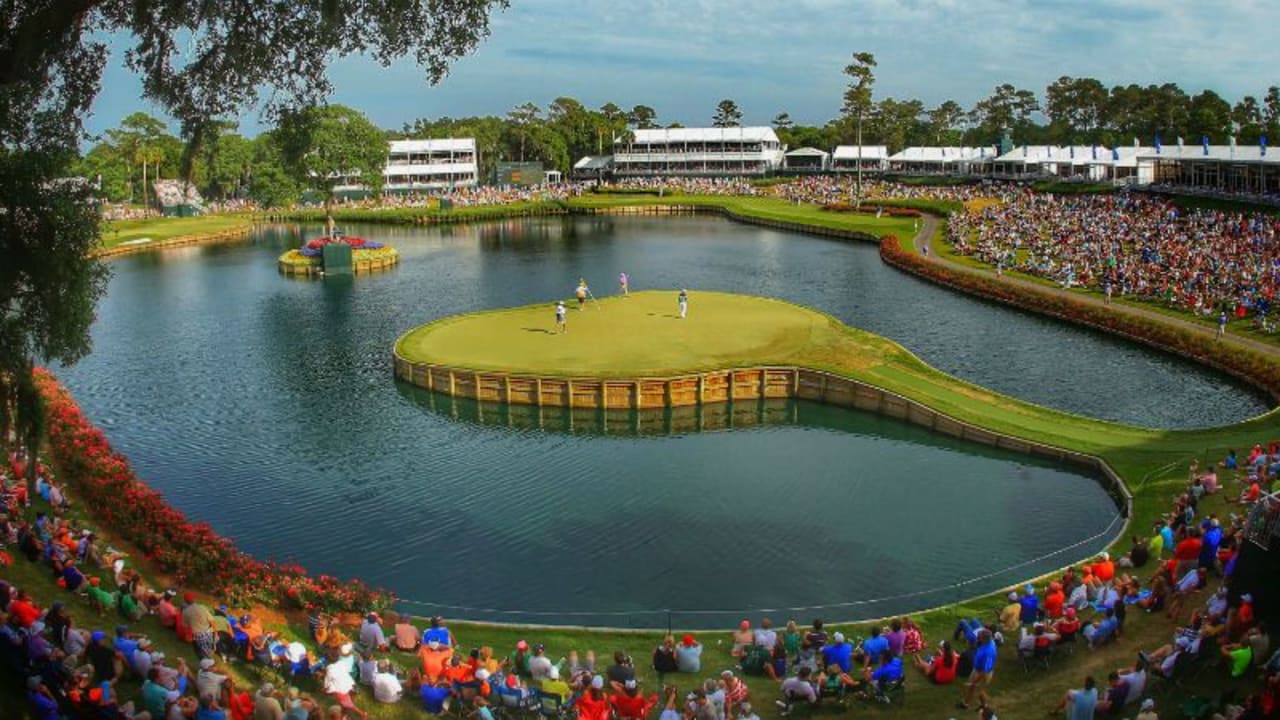 Es geht wieder rund an der 17: Bei der Players Championship spielen die besten Golfer der Welt gegeneinander. (Foto: Getty)