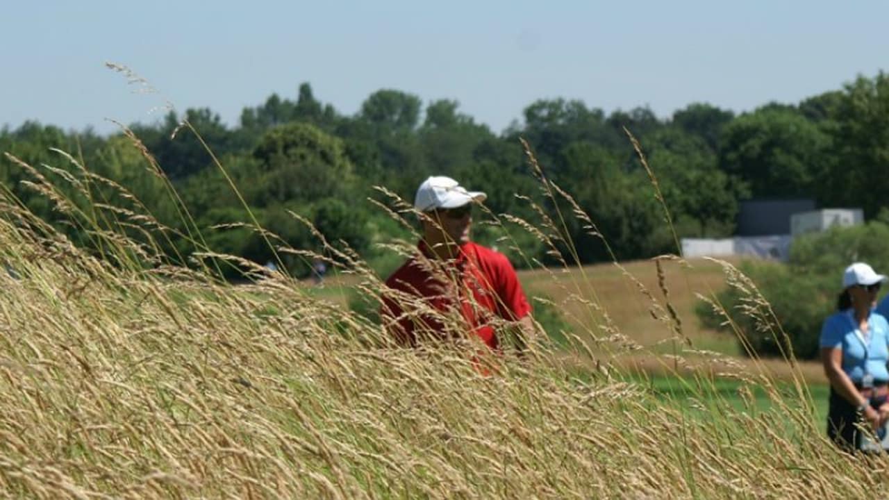 Florian Fritsch steckte ganz tief im Rough und schaffte den Cut bei der BMW International Open nicht. (Foto: Golf Post)