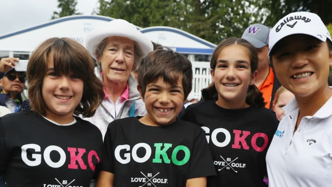 Lydia Ko (rechts) mit ihren Fans bei der Women's PGA Championship. (Foto: Getty)