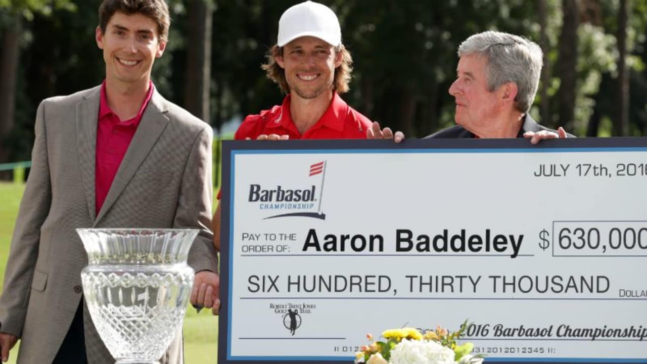Aaron Baddeley (2. v. l.) konnte sich den Titel bei der Barbasol Championship im Stechen sichern. (Foto: Getty)
