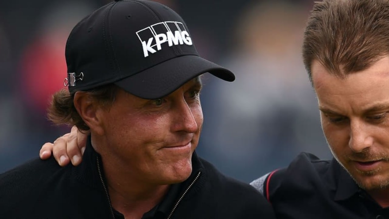Lieferten sich ein Duell auf Augenhöhe, Phil Mickelson und Henrik Stenson. (Foto: Getty)
