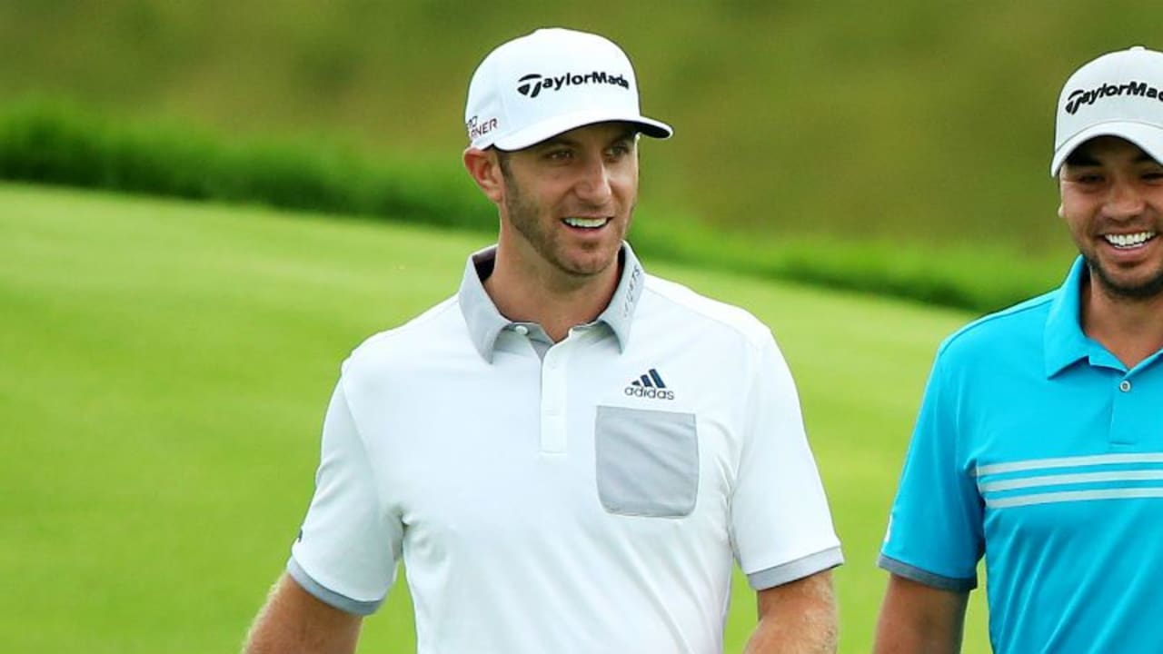 Noch lachen sie - bei der PGA Championship könnte es ernst werden zwischen den beiden. Dustin Johnson strebt nach Jason Days Spitzenposition. (Foto: Getty)