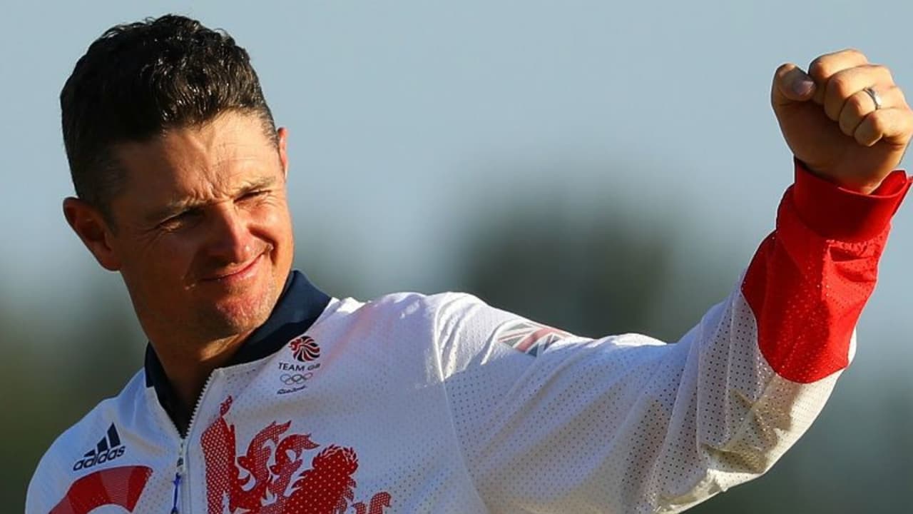 Justin Rose freut sich über seine Goldmedaille. (Foto: Getty)
