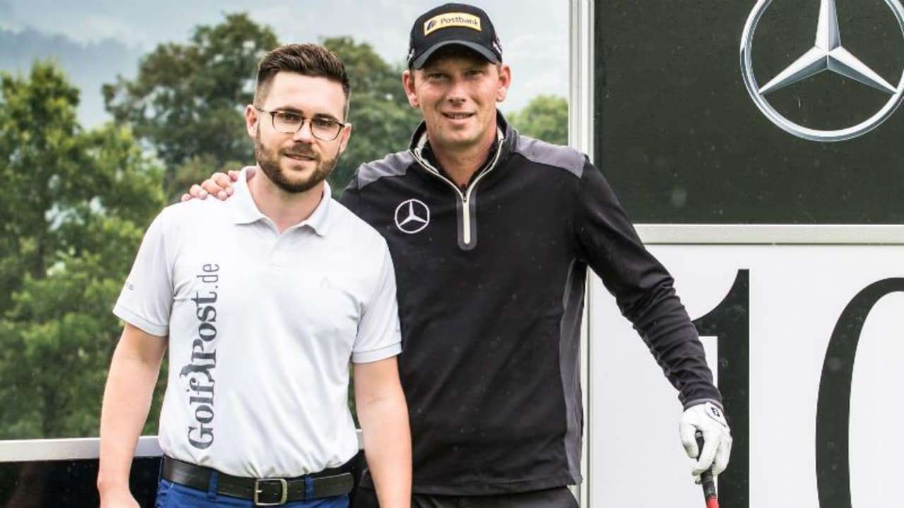 Blick ins Bag: In Kitzbühel gemeinsam auf der Runde und danach im ausgiebigen Equipment-Interview - Johannes Eck (li. Golf Post Team) und Marcel Siem. (Foto: Mercedes-Benz)