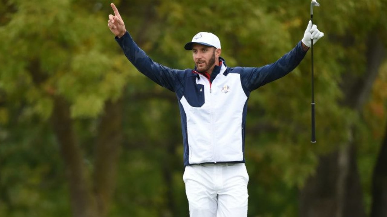Seine grandiose Saison veredelt der Ryder-Cupper Dustin Johnson mit der Vardon Trophy und dem Player of the Year Award. (Foto: Getty)