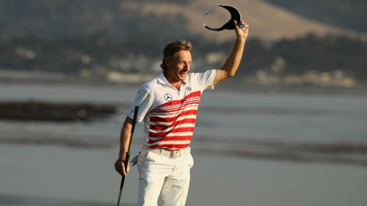 Bernhard Langer springt danke einer tollen Schlussrunde beim Nature Valley noch auf T2. (Foto: Getty)