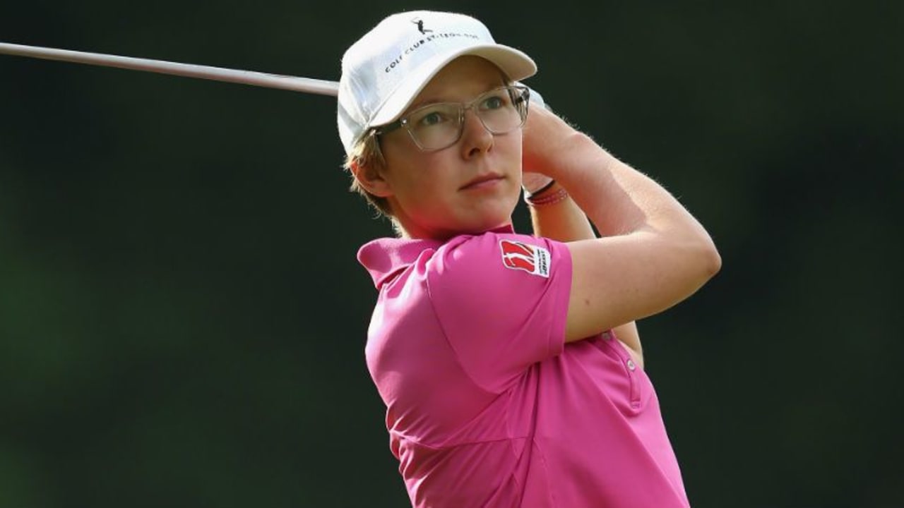Ann-Kathrin Lindner bricht am Ende ihrer Runde bei Ladies European Tour Event in Frankreich ein. (Foto: Getty)