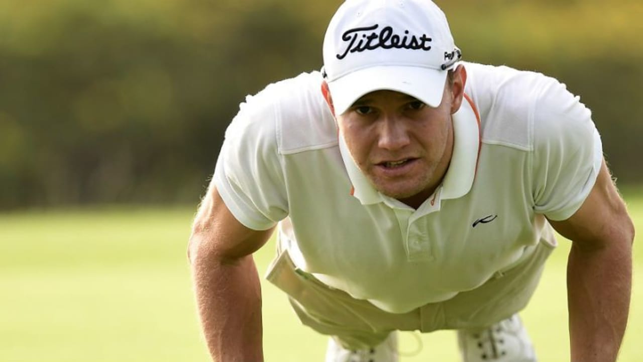 In Portugal sportlich unterwegs: Max Kieffer liest das Grün beim Portugal Masters auf der European Tour. (Foto: Getty)