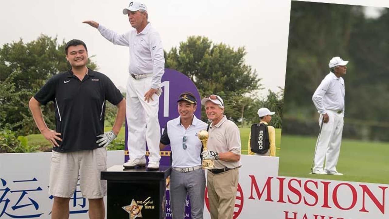 Gegenüber Yao Ming wirkt sogar einer der größten Golfer der Welt ganz winzig. (Fotos: Getty)