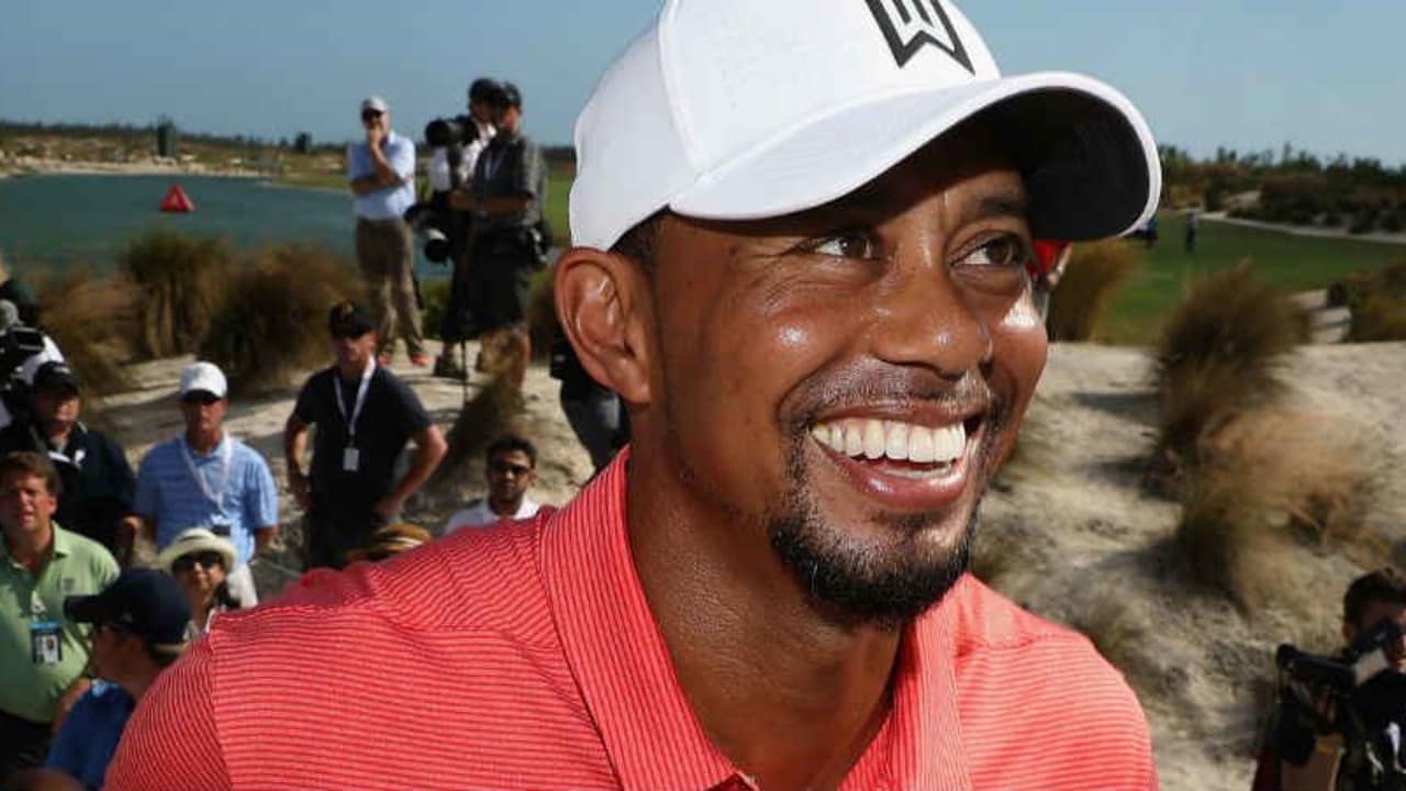 Tiger Woods feiert nach über einem Jahr Pause sein Comeback bei der Hero World Challenge auf den Bahamas.