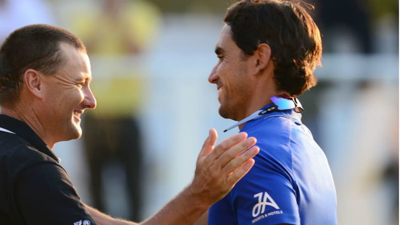 Gemeinsam im letzten Flight: Rafa Cabrera Bello und Sam Brazel bei der UBS Hong Kong Open. Die Tee Times. (Foto: Getty)