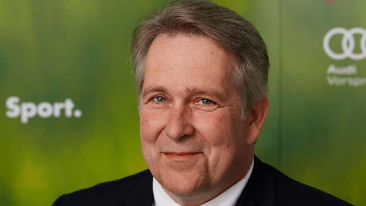 Claus Kobold, Präsident des Deutschen Golf Verbandes, auf der Jahres-Pressekonferenz in Stuttgart. (Foto: DGV)