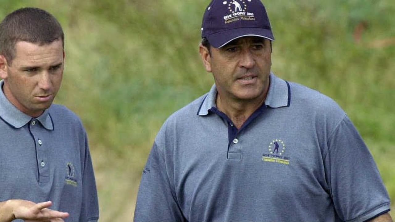 Sergio Garcia (l.) kann am 60. Geburtstag von Legende Seve Ballesteros sein erstes Major beim US MAsters Tournament gewinnen.