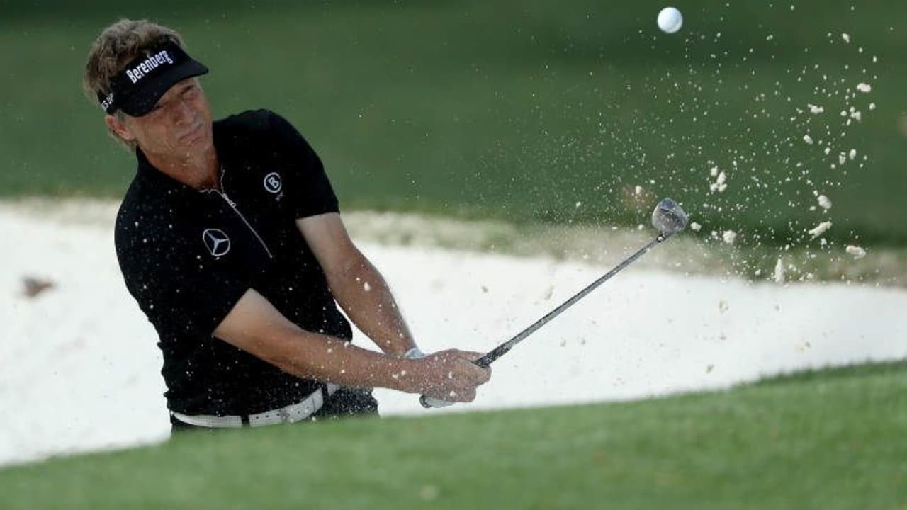 Trotz widriger Bedingungen präsentiert sich Bernhard Langer stark in der ersten Runde des US Masters 2017. (Foto: Getty)