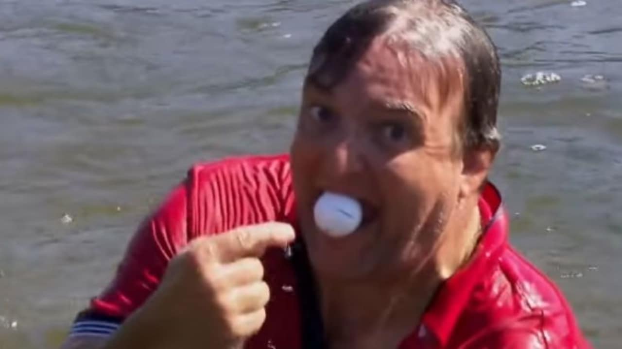 Marco Rima gibt bei Verstehen Sie Spaß? alles, um Golfer aus dem Konzept zu bringen. (Screenshot: Youtube/Verstehen Sie Spaß?)