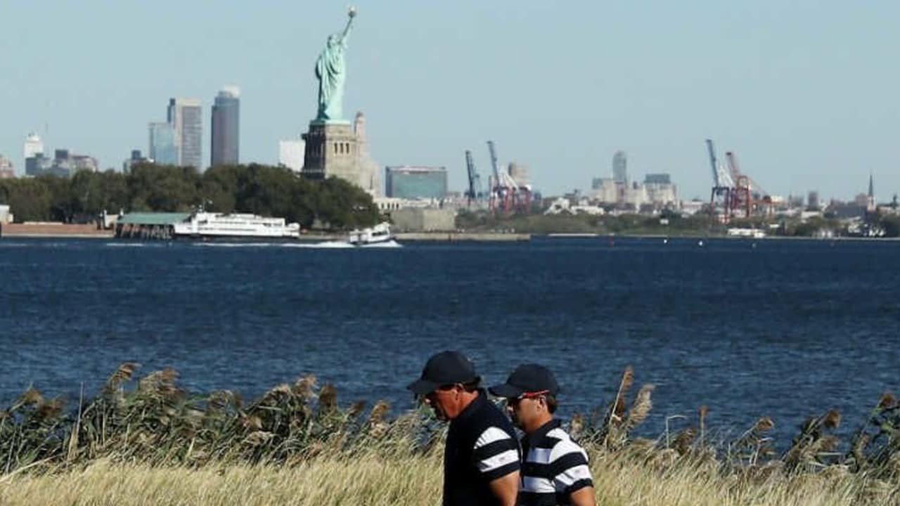 Im Schatten der Freiheitsstatue konnten die Amerikaner am ersten Tag des President Cup 2017 dominieren. (Foto: Getty)