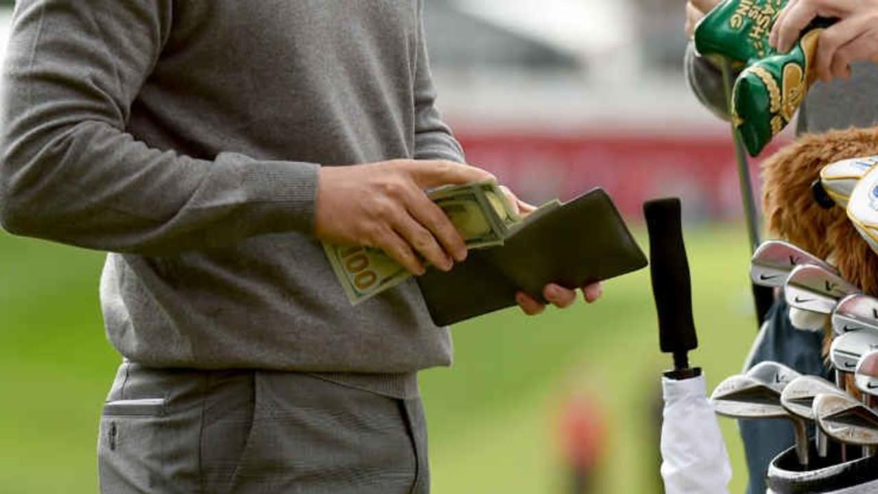 Das Geld auf der Runde den Besitzer wechselt ist bei PGA-Tour-Events trotz Wettverbots nicht unüblich. (Foto: Getty)