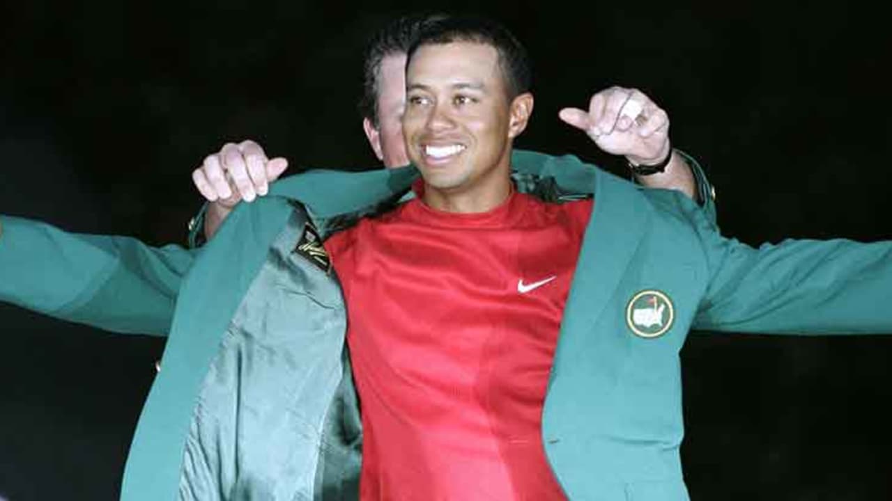 Tiger Woods bei seinem Masters-Sieg 2005. (Foto: Getty)