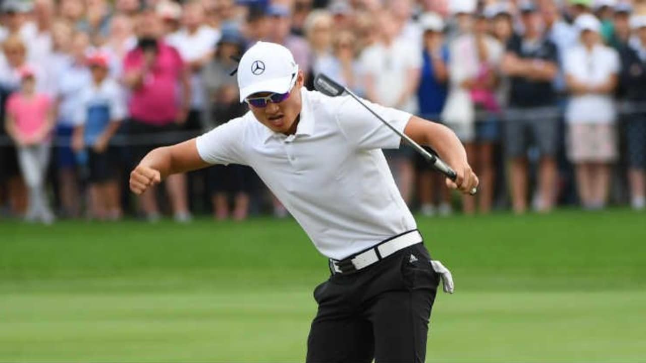 So freuen sich Sieger: Li Haotong gewinnt die Omega Dubai Desert Classic gegen Rory McIlroy. (Foto: Getty)