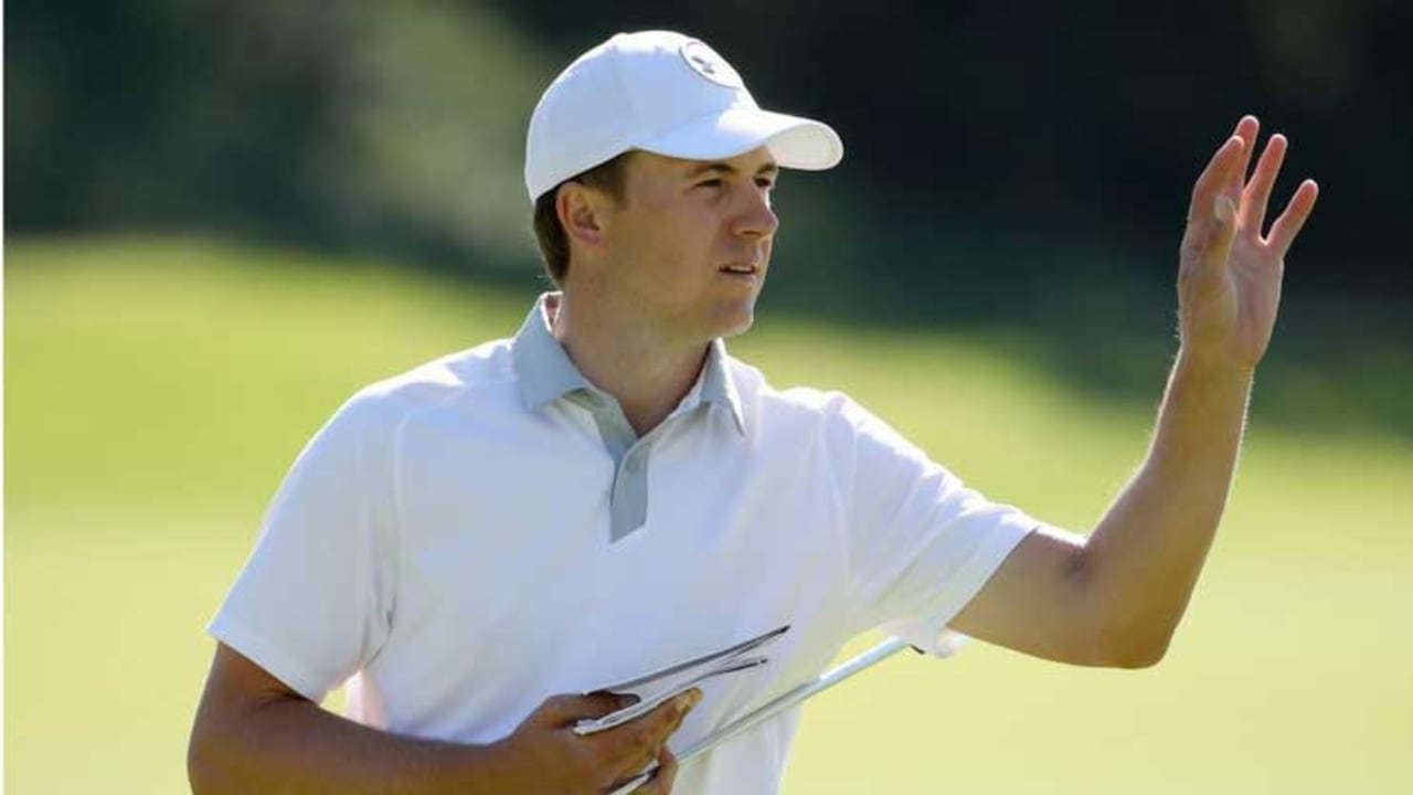 Golfbälle im Fokus: Es wird bereits seit einiger Zeit diskutiert, dass die Bälle zu weit fliegen und nun wird dagegen vorgegangen. (Foto: Getty)