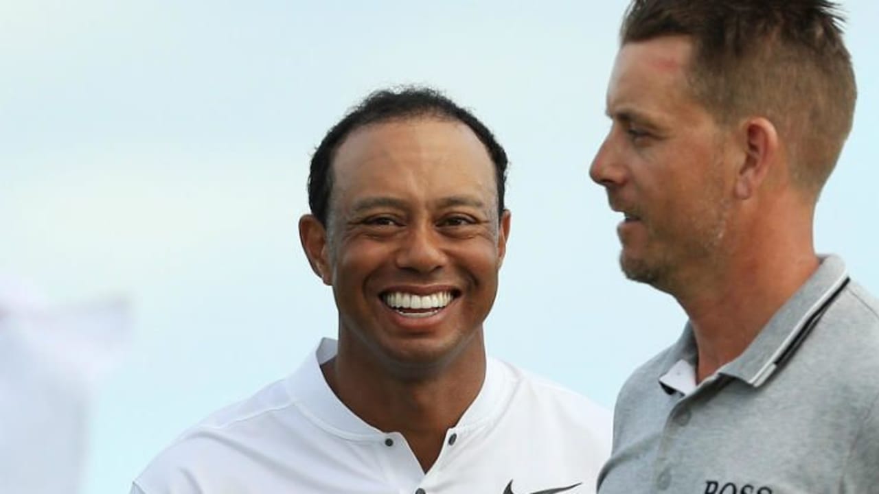 Tiger Woods hat den führenden Henrik Stenson beim Arnold Palmer Invitational der PGA Tour im Blick. (Foto: Getty)