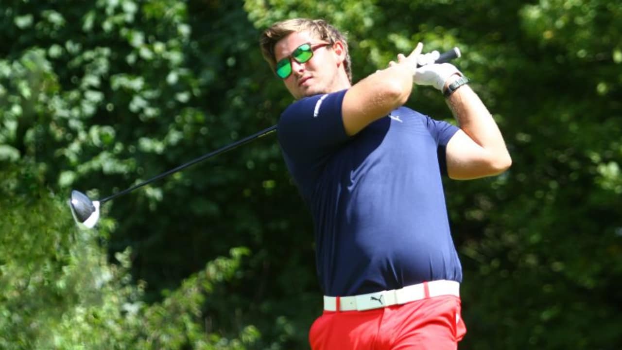 Mathieur Decottignies Lafon feiert seinen Sieg bei der Polish Open. (Foto: Pro Golf Tour)