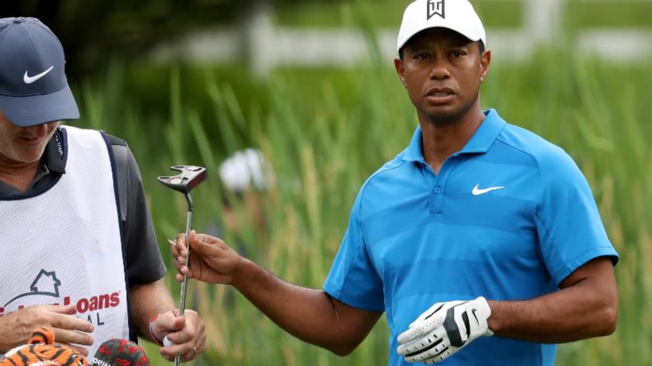 Tiger Woods experimentiert mit einem Mallet-Putter von TaylorMade. (Foto: Getty)